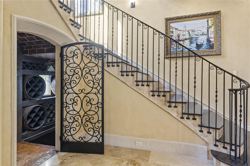 For Sale: $5,995,000 (6 beds, 6 baths, 10617 Square Feet)