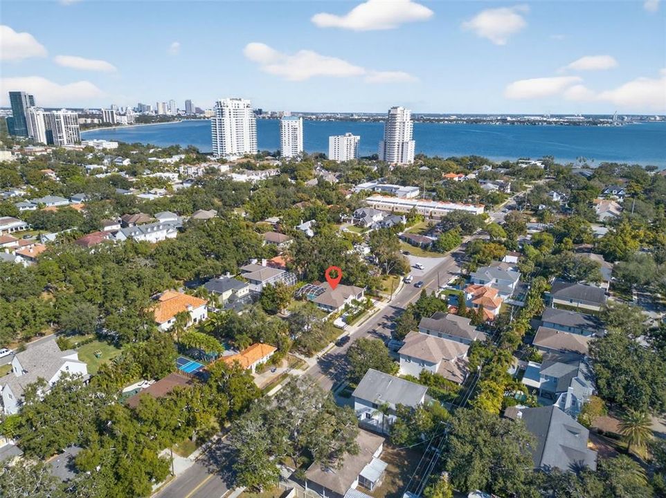 En Venta: $1,350,000 (4 camas, 2 baños, 2228 Pies cuadrados)