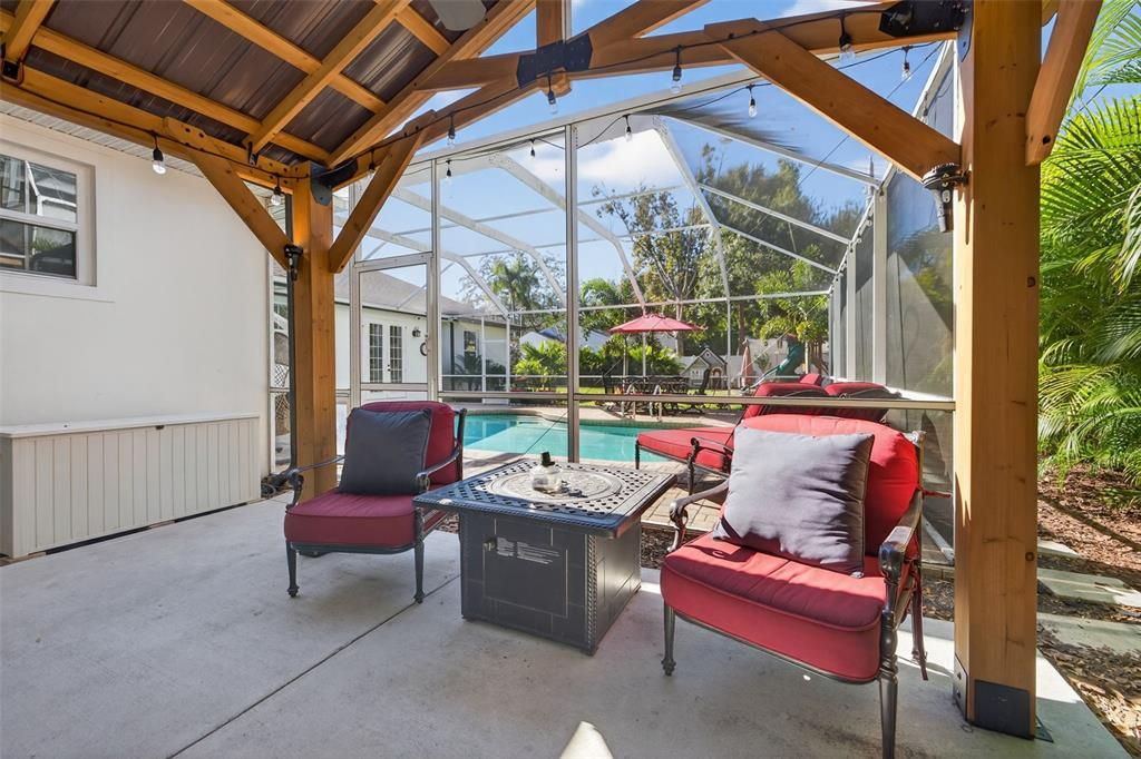 En Venta: $1,350,000 (4 camas, 2 baños, 2228 Pies cuadrados)