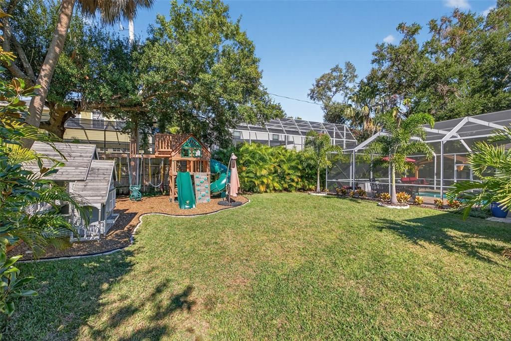 En Venta: $1,350,000 (4 camas, 2 baños, 2228 Pies cuadrados)