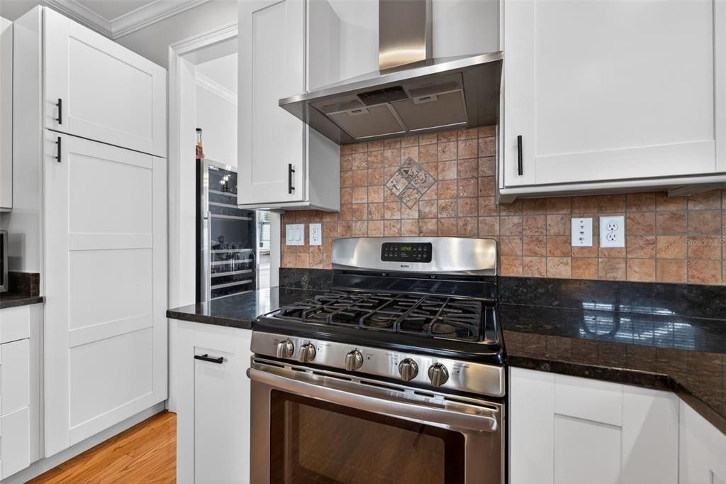 En Venta: $1,350,000 (4 camas, 2 baños, 2228 Pies cuadrados)