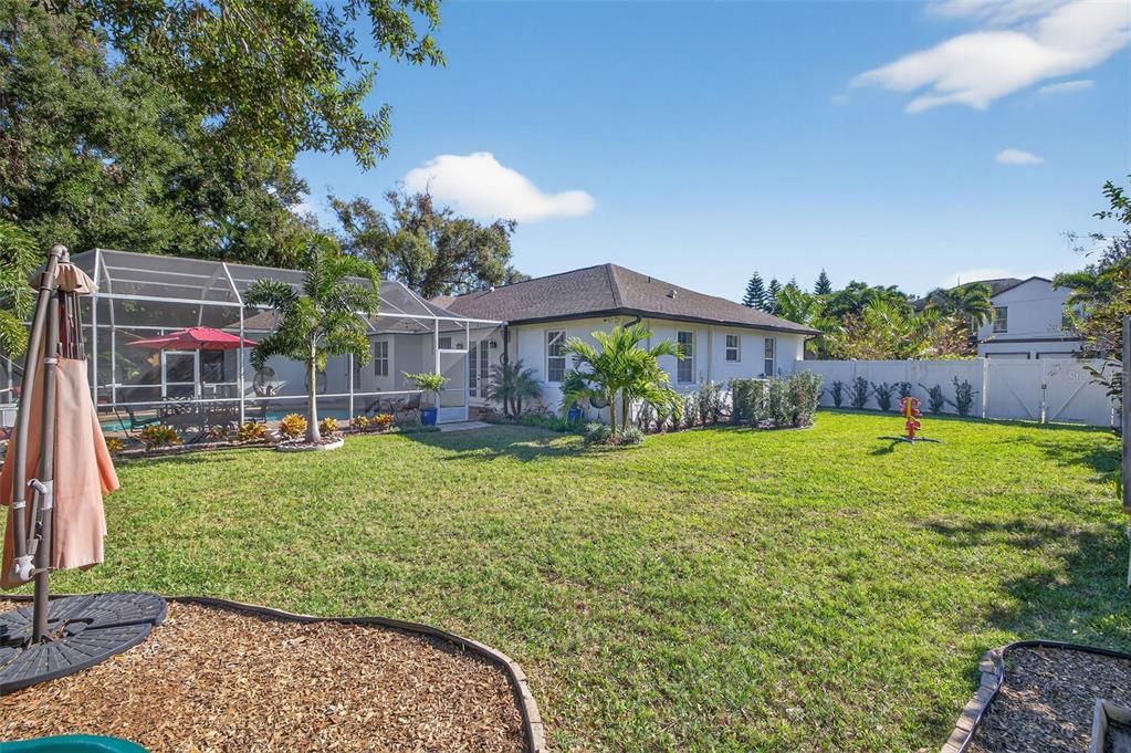 En Venta: $1,350,000 (4 camas, 2 baños, 2228 Pies cuadrados)