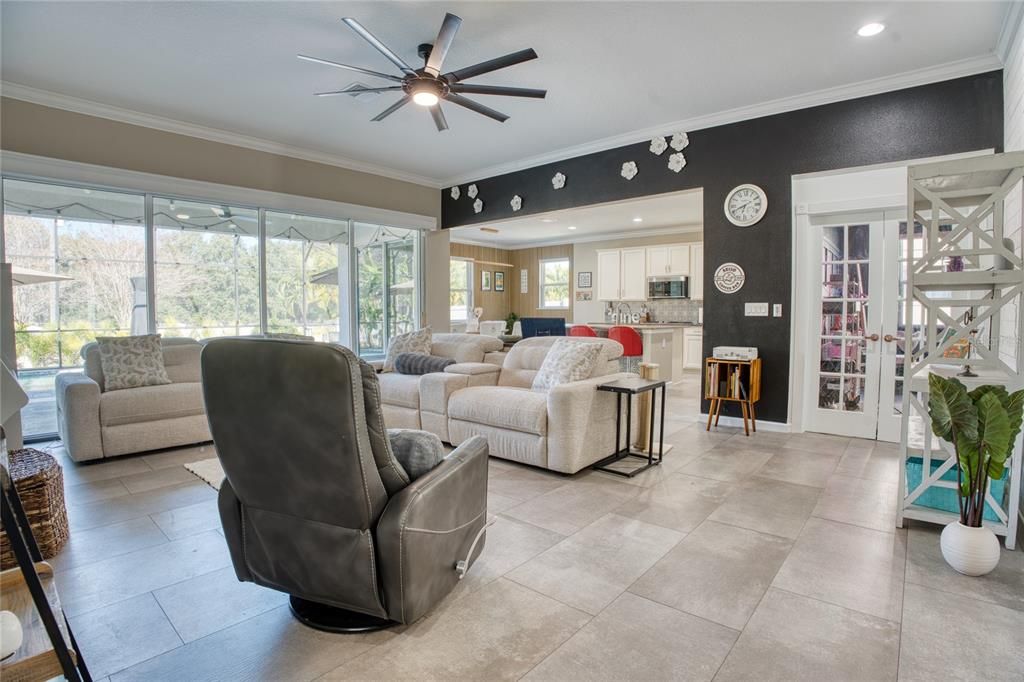 For Sale: $810,000 (3 beds, 2 baths, 2278 Square Feet)