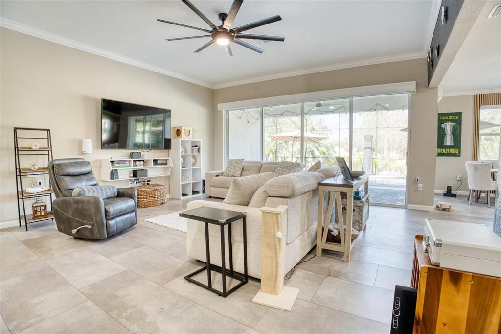 For Sale: $810,000 (3 beds, 2 baths, 2278 Square Feet)