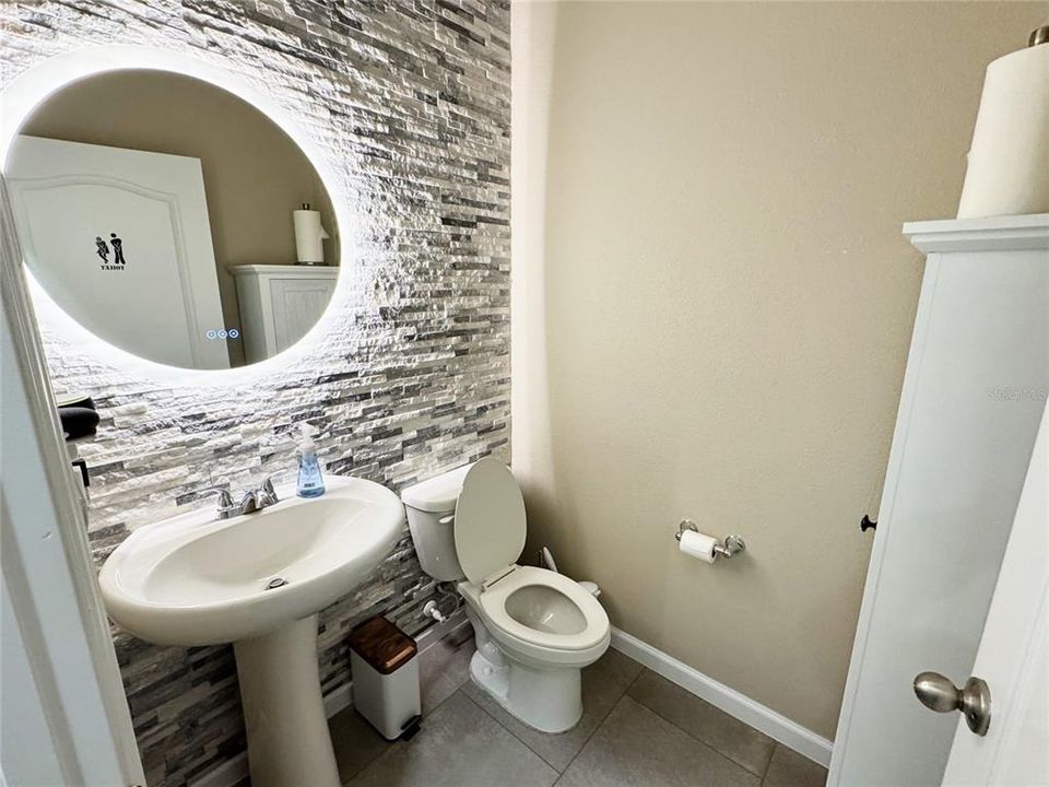 For Sale: $810,000 (3 beds, 2 baths, 2278 Square Feet)