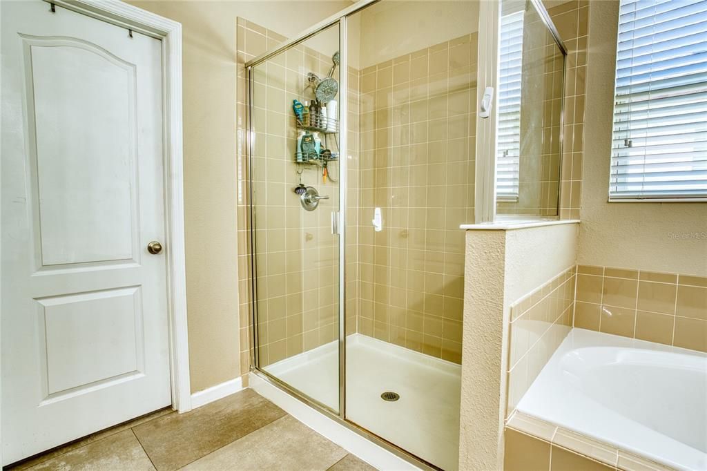 For Sale: $810,000 (3 beds, 2 baths, 2278 Square Feet)