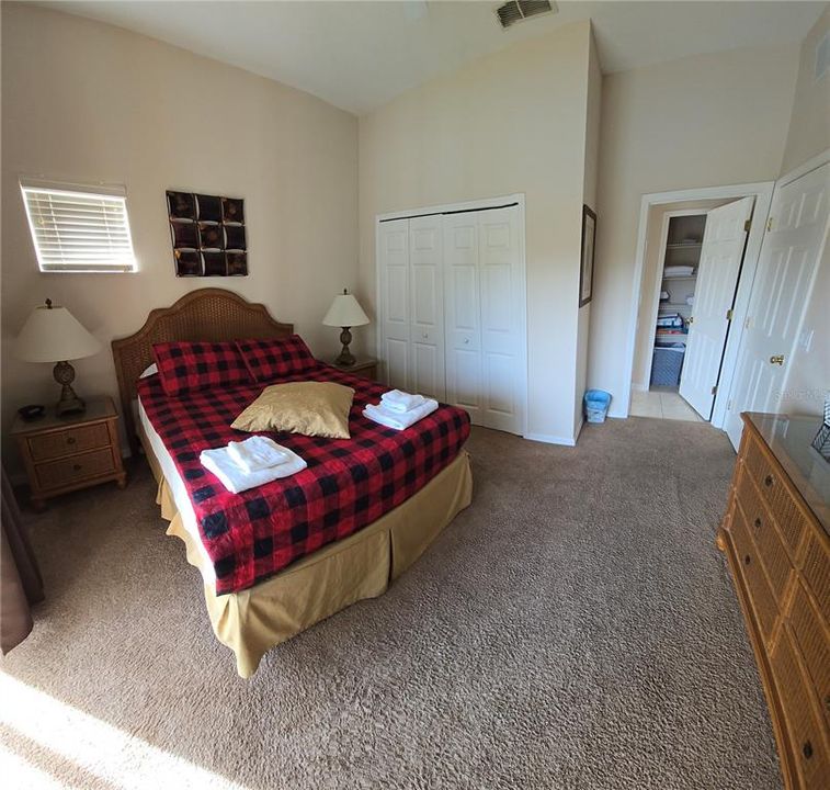 На продажу: $205,000 (2 спален, 2 ванн, 1173 Квадратных фут)