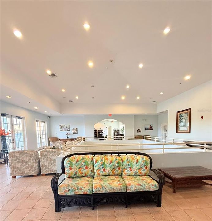 For Sale: $198,000 (2 beds, 2 baths, 1173 Square Feet)