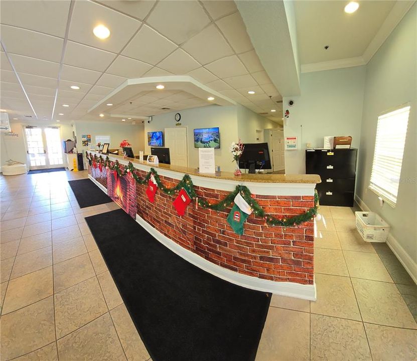 For Sale: $198,000 (2 beds, 2 baths, 1173 Square Feet)