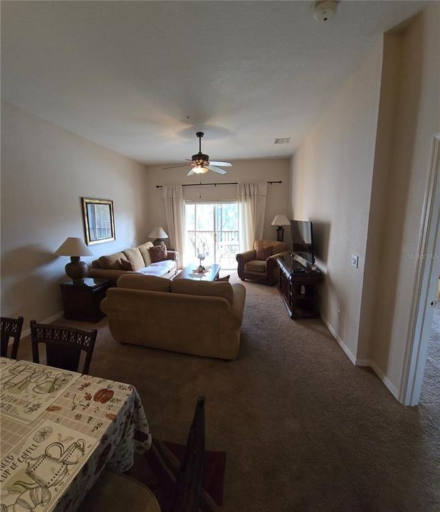 На продажу: $205,000 (2 спален, 2 ванн, 1173 Квадратных фут)