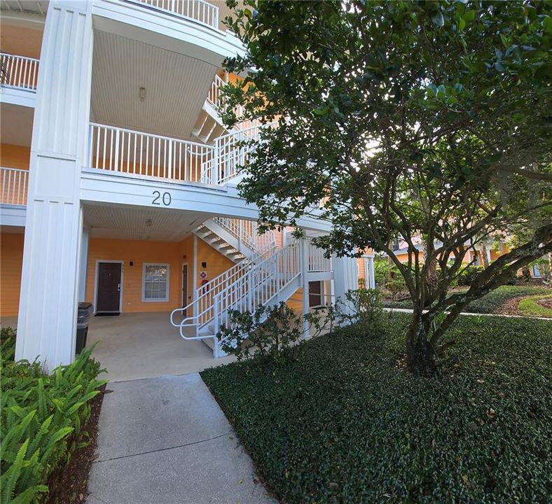 For Sale: $198,000 (2 beds, 2 baths, 1173 Square Feet)