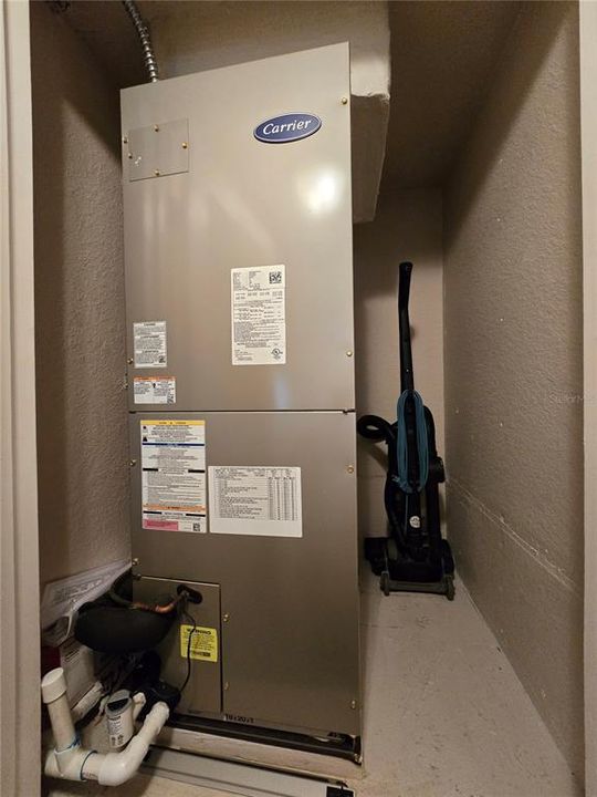 For Sale: $198,000 (2 beds, 2 baths, 1173 Square Feet)