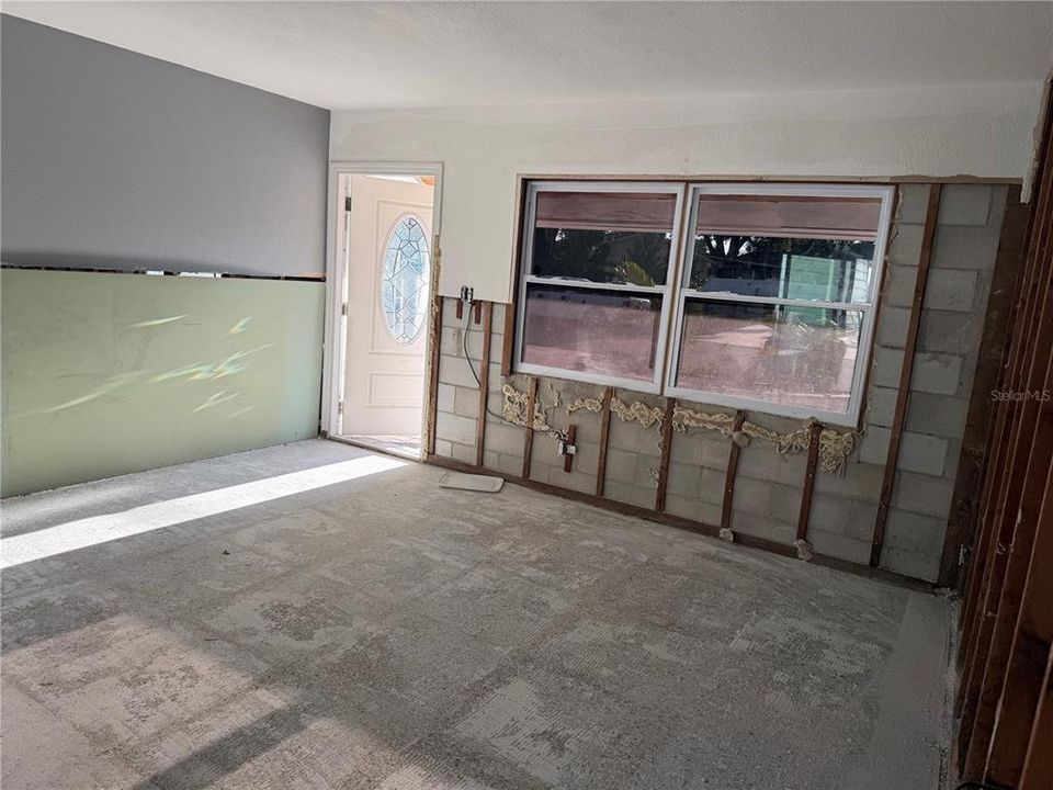 待售: $255,000 (3 贝兹, 2 浴室, 1000 平方英尺)