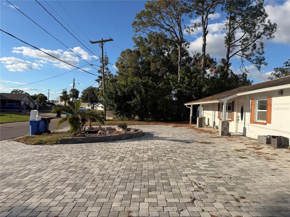 待售: $255,000 (3 贝兹, 2 浴室, 1000 平方英尺)