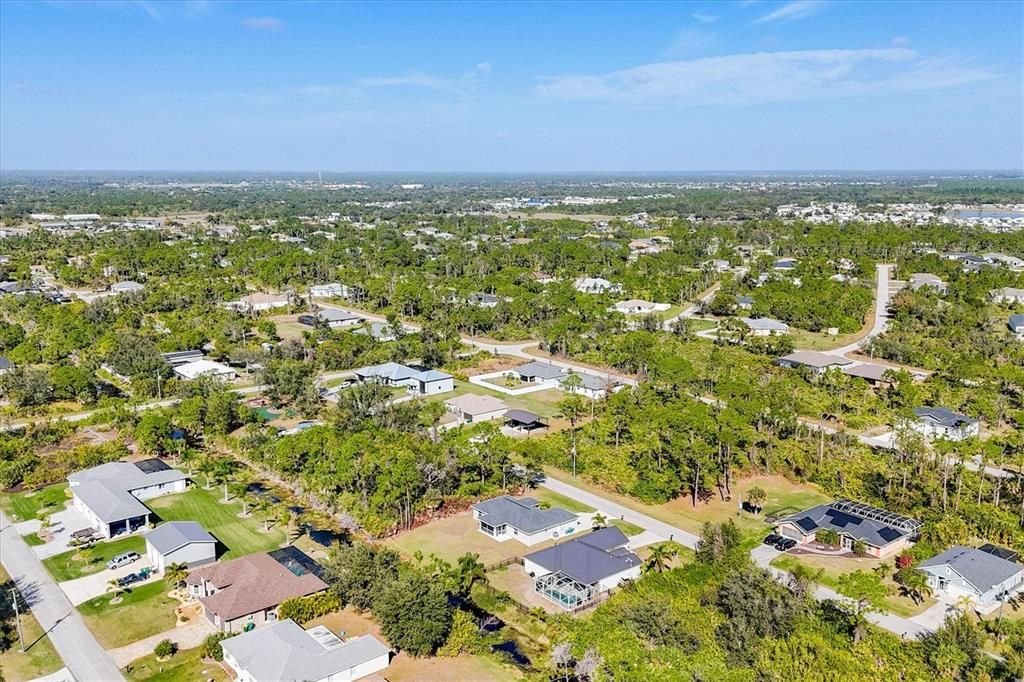 For Sale: $325,000 (3 beds, 2 baths, 1639 Square Feet)