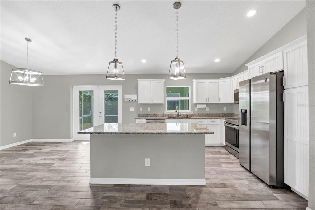 For Sale: $325,000 (3 beds, 2 baths, 1639 Square Feet)