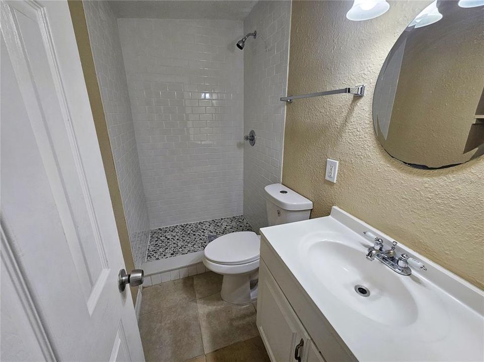 For Rent: $2,200 (3 beds, 2 baths, 1125 Square Feet)