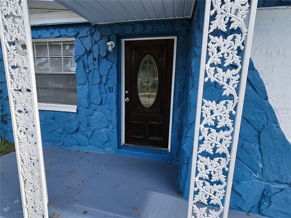 For Rent: $2,200 (3 beds, 2 baths, 1125 Square Feet)