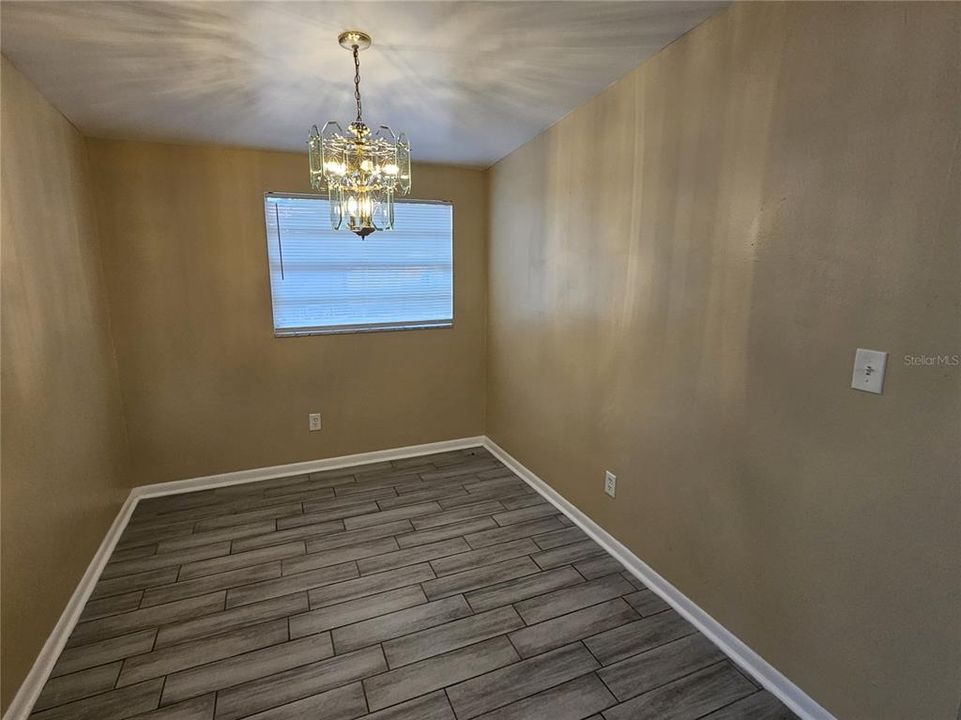 For Rent: $2,200 (3 beds, 2 baths, 1125 Square Feet)