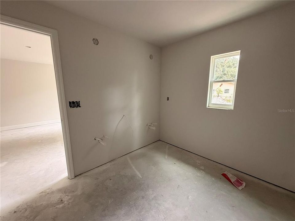 For Sale: $299,900 (3 beds, 2 baths, 1428 Square Feet)