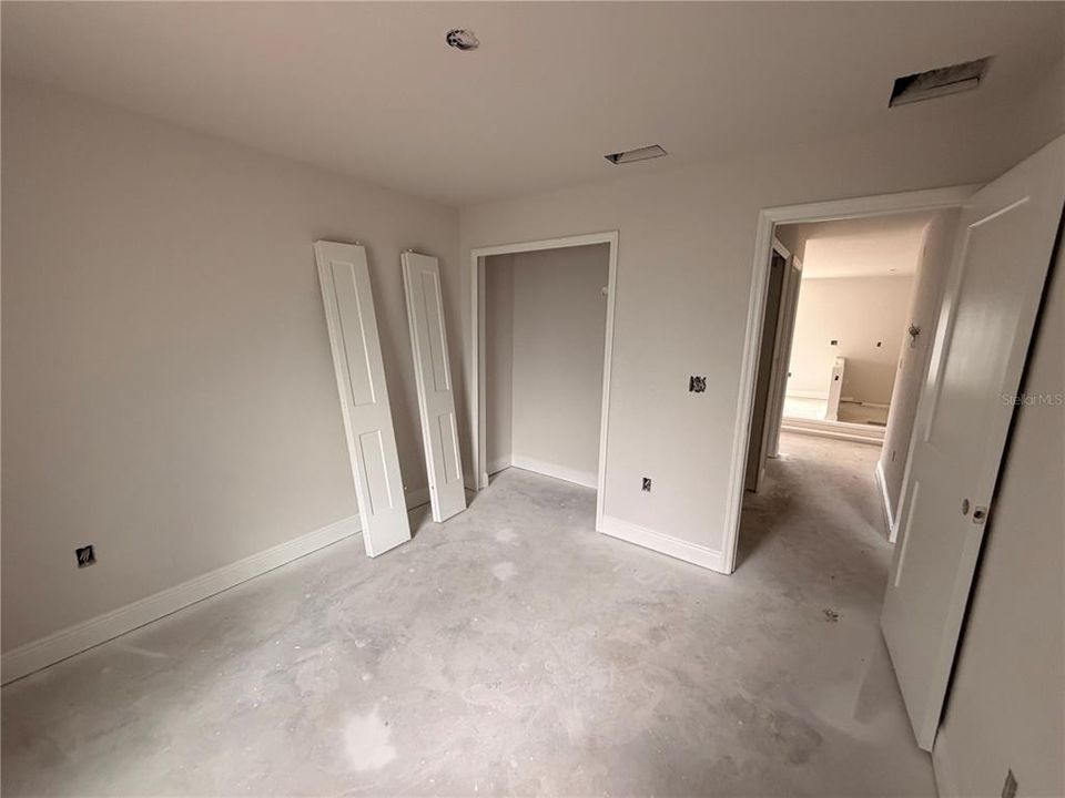 For Sale: $299,900 (3 beds, 2 baths, 1428 Square Feet)