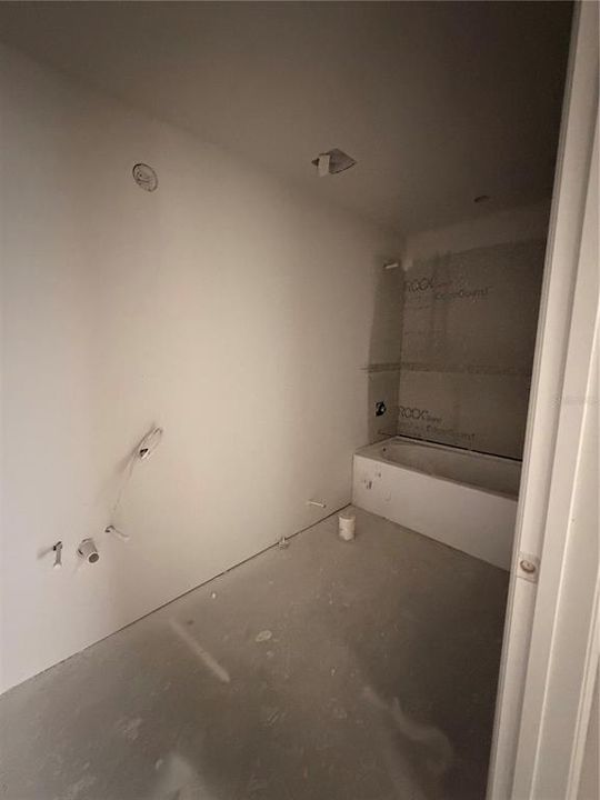 For Sale: $299,900 (3 beds, 2 baths, 1428 Square Feet)