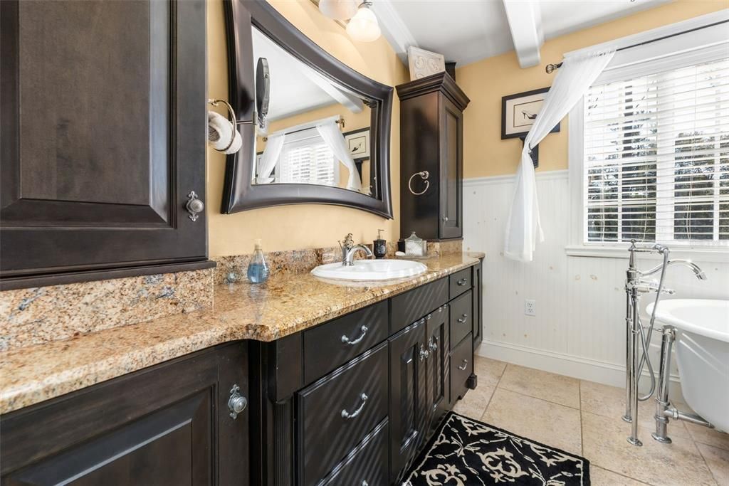 En Venta: $1,795,000 (3 camas, 3 baños, 2791 Pies cuadrados)