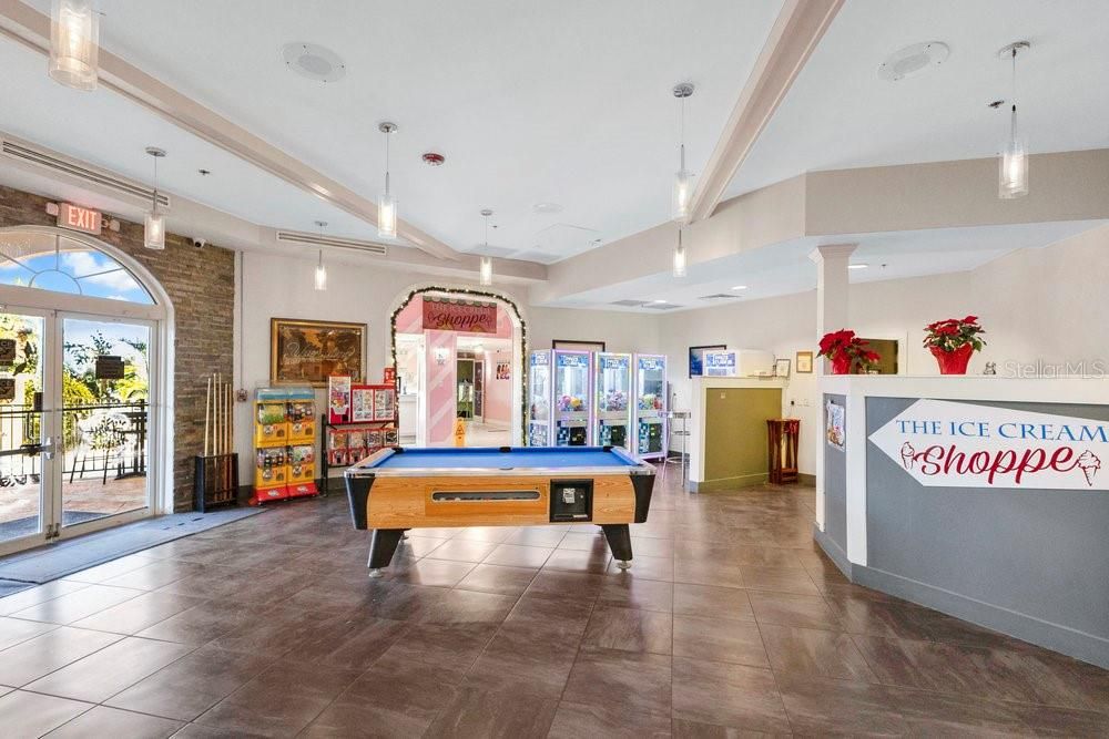 На продажу: $299,500 (4 спален, 3 ванн, 1856 Квадратных фут)