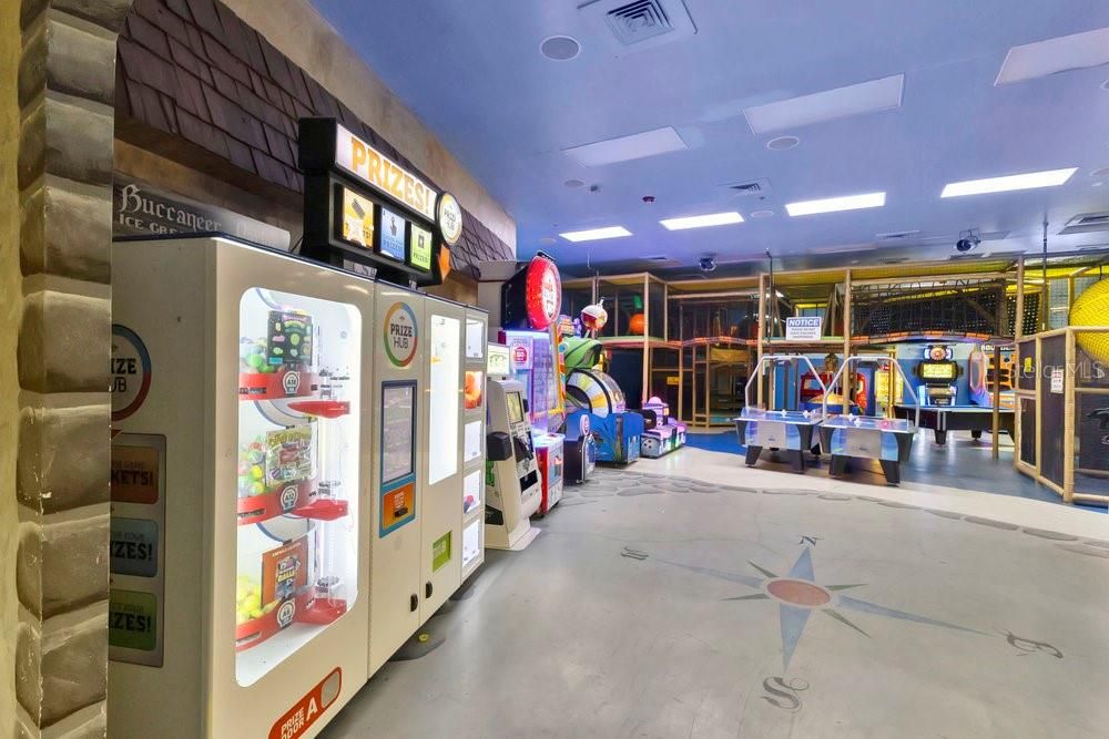 На продажу: $299,500 (4 спален, 3 ванн, 1856 Квадратных фут)