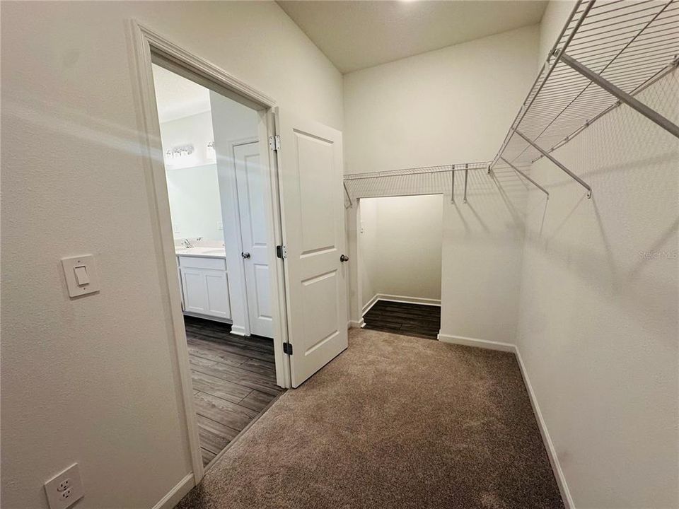 For Sale: $303,000 (4 beds, 2 baths, 1912 Square Feet)