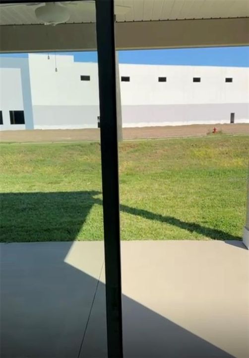 En Venta: $303,000 (4 camas, 2 baños, 1912 Pies cuadrados)