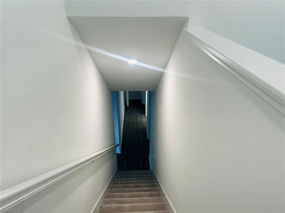 For Sale: $303,000 (4 beds, 2 baths, 1912 Square Feet)