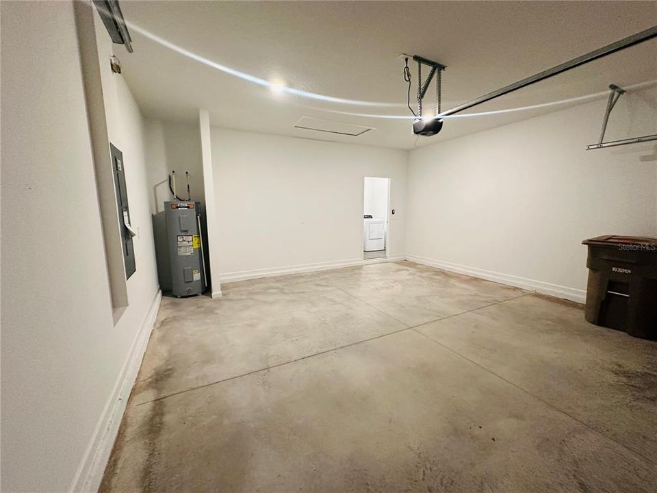 For Sale: $303,000 (4 beds, 2 baths, 1912 Square Feet)