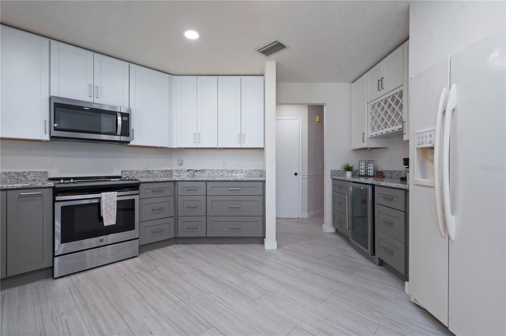 待售: $585,000 (3 贝兹, 3 浴室, 2493 平方英尺)