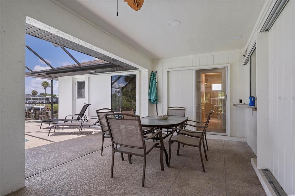 待售: $585,000 (3 贝兹, 3 浴室, 2493 平方英尺)