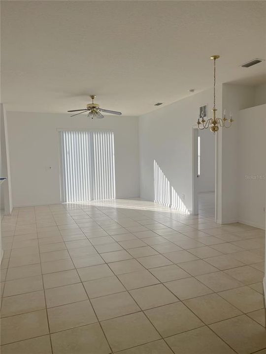 En Venta: $319,900 (3 camas, 2 baños, 1434 Pies cuadrados)