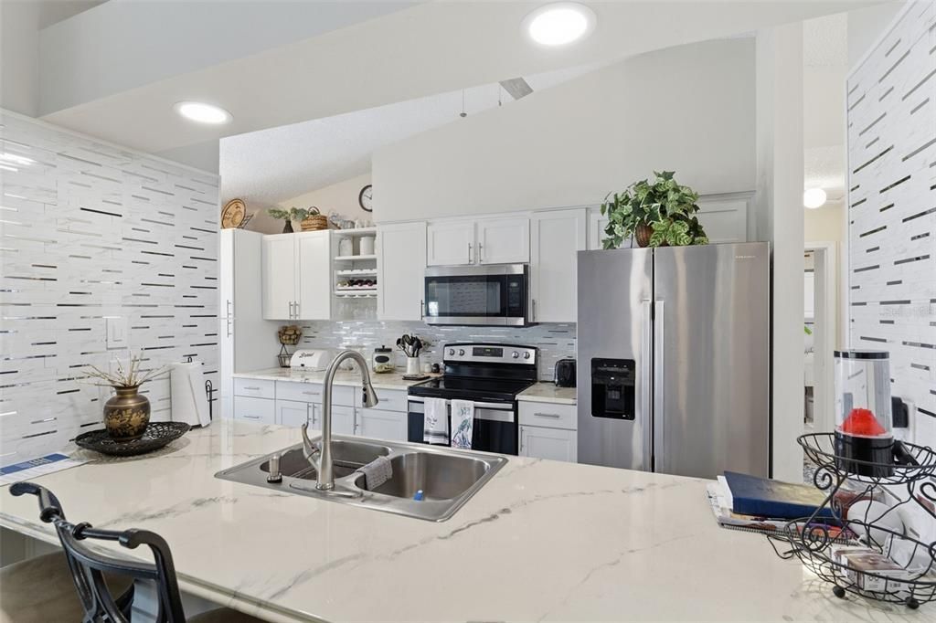 待售: $525,000 (3 贝兹, 3 浴室, 1384 平方英尺)