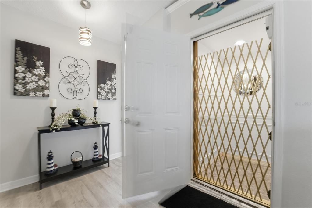 待售: $525,000 (3 贝兹, 3 浴室, 1384 平方英尺)