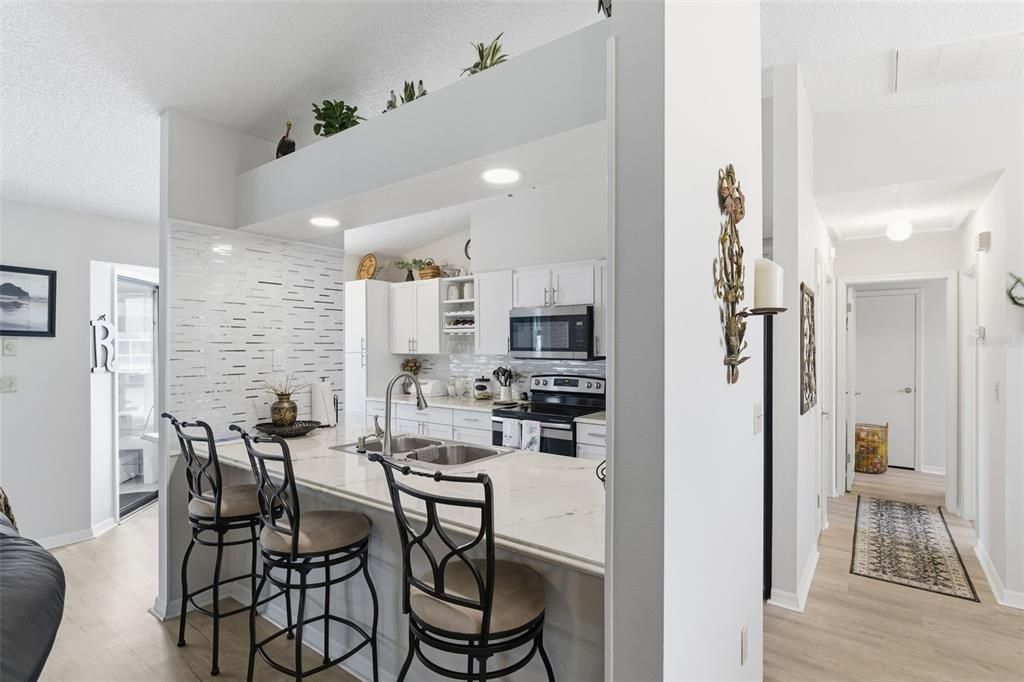 待售: $525,000 (3 贝兹, 3 浴室, 1384 平方英尺)