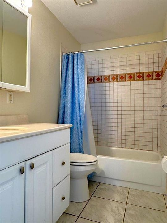 В аренду: $2,500 (3 спален, 2 ванн, 1090 Квадратных фут)