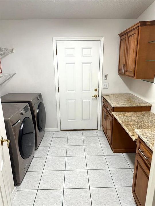 En Venta: $284,750 (2 camas, 2 baños, 1564 Pies cuadrados)