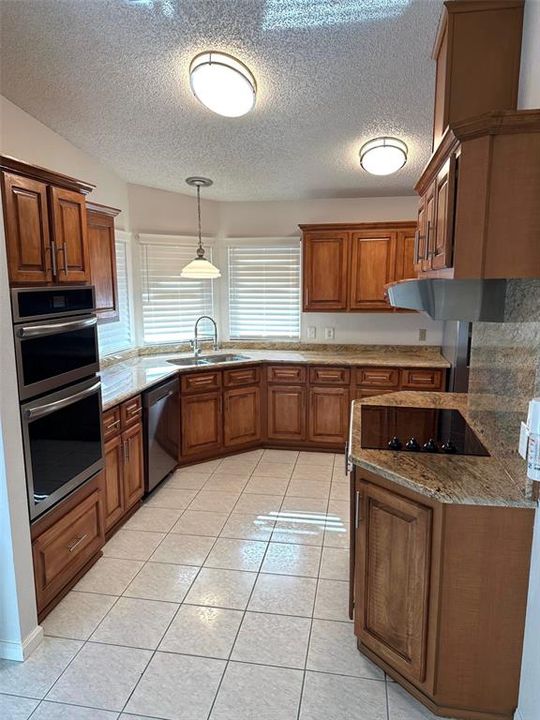 En Venta: $284,750 (2 camas, 2 baños, 1564 Pies cuadrados)