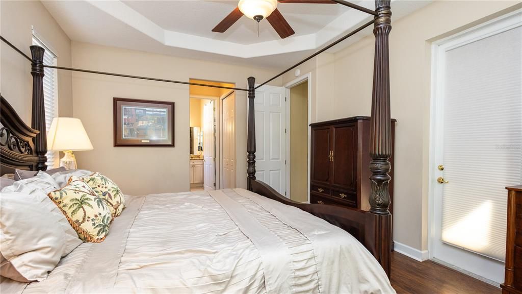 待售: $370,000 (3 贝兹, 2 浴室, 1942 平方英尺)