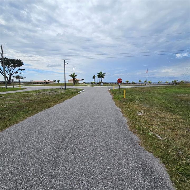 待售: $49,000 (1.00 acres)