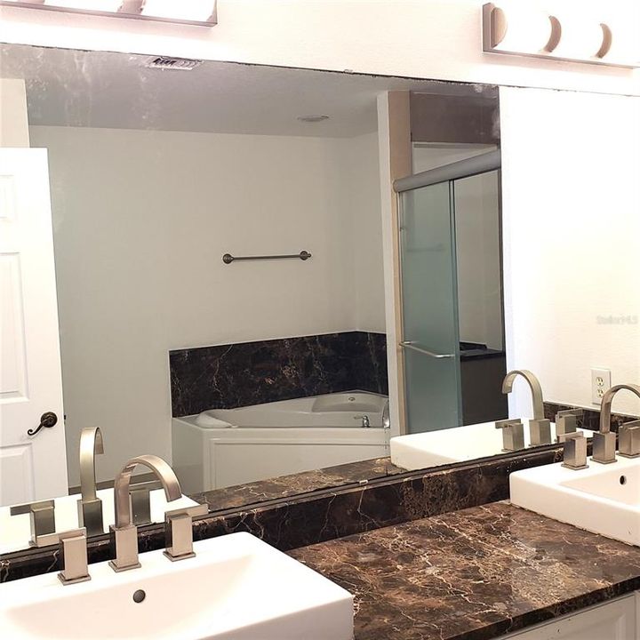 В аренду: $2,200 (3 спален, 2 ванн, 1775 Квадратных фут)