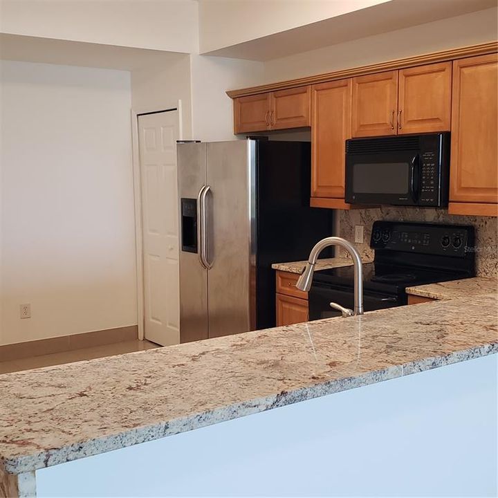 В аренду: $2,200 (3 спален, 2 ванн, 1775 Квадратных фут)