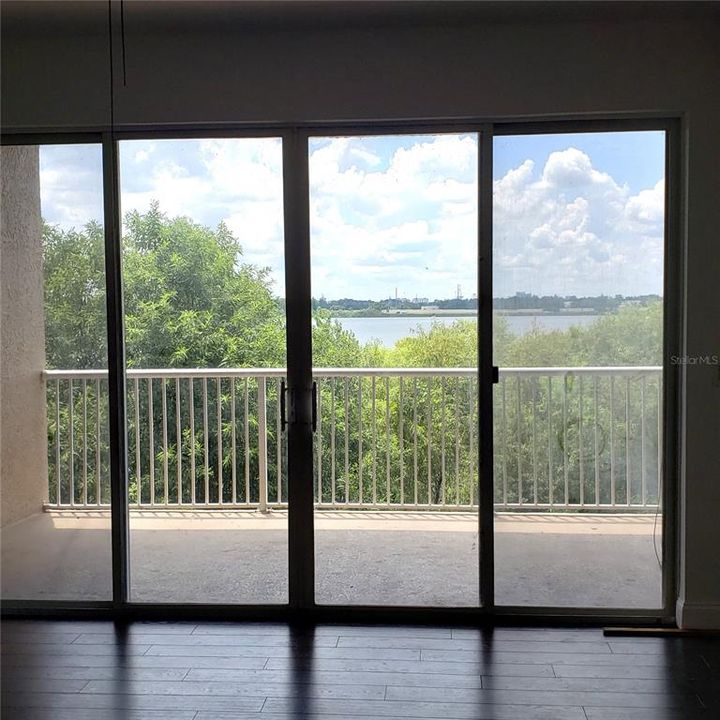 В аренду: $2,200 (3 спален, 2 ванн, 1775 Квадратных фут)