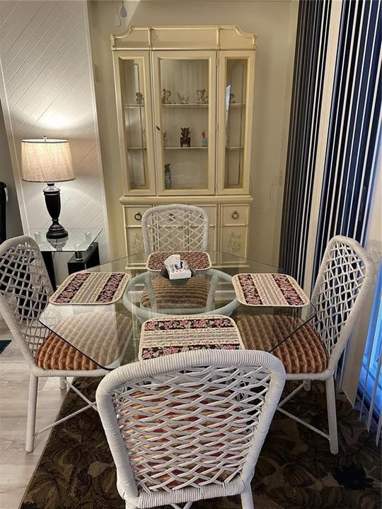 En Venta: $389,900 (2 camas, 2 baños, 1090 Pies cuadrados)