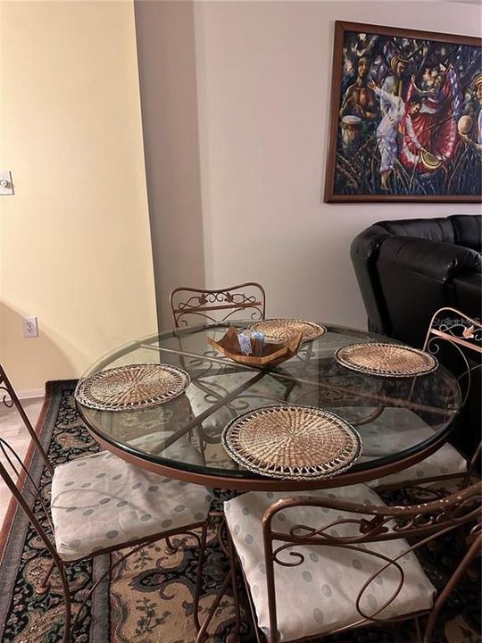 En Venta: $389,900 (2 camas, 2 baños, 1090 Pies cuadrados)