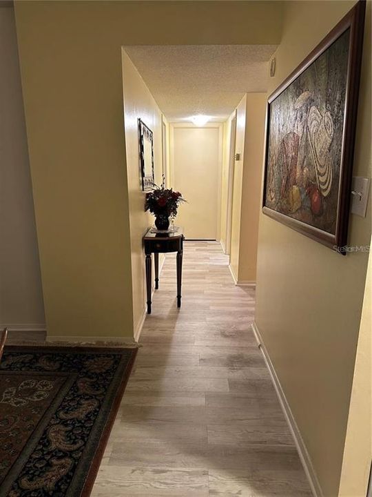 En Venta: $389,900 (2 camas, 2 baños, 1090 Pies cuadrados)